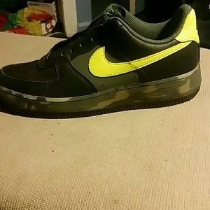 Nike Air Force 1s low top